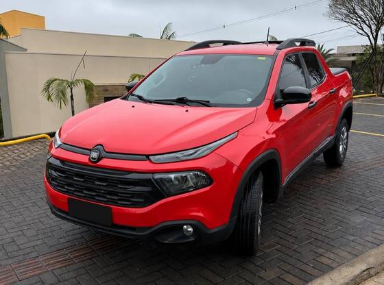 FIAT TORO 1.8 16V EVO FLEX FREEDOM AT6 FIAT TORO 1.8 16V EVO FLEX FREEDOM AT6